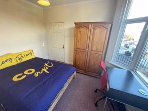 Photo 17- click for photo gallery